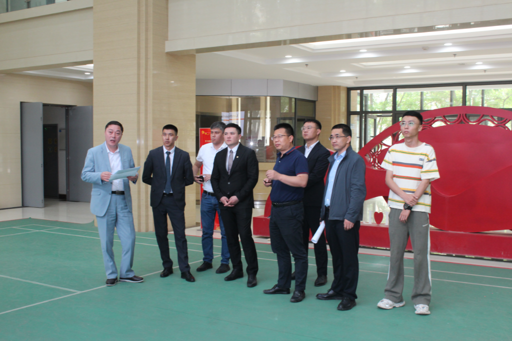 吉尔吉斯斯坦农业部代表团访问兰州兽医研究所