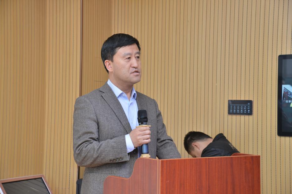 说明: 领导致辞